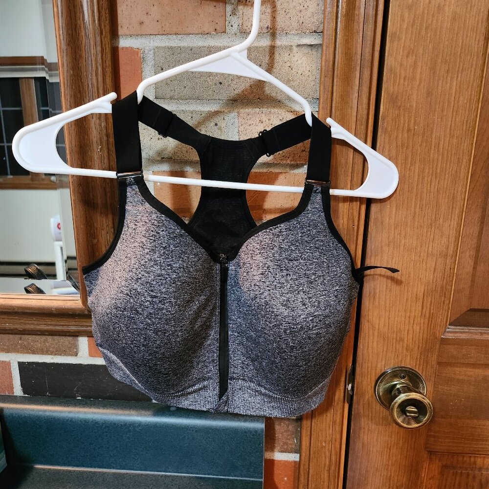 VS Sports Bra